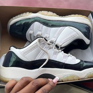 Retro low 11s